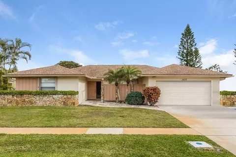 11410 Pine Valley Dr, Wellington, FL 33414