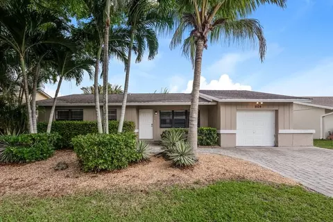 9104 Affirmed Ln, Boca Raton, FL 33496