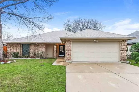 6303 Berlinetta Dr, Arlington, TX 76001