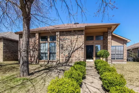 423 Barton Dr, Mesquite, TX 75149