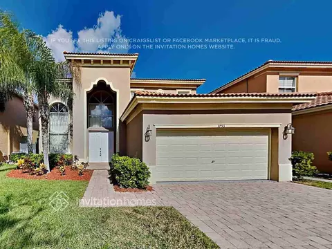 3753 NE 15th St, Homestead, FL 33033