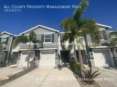 4464 Aqua Mirage St, Sarasota, FL 34238