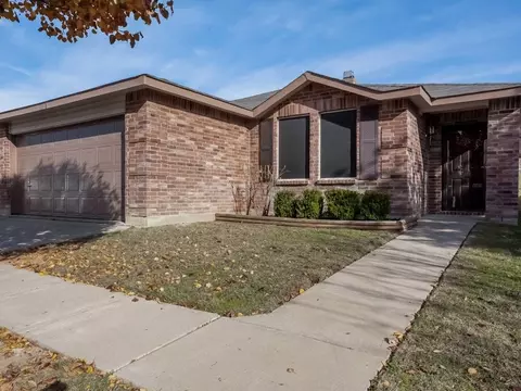 16628 Jasmine Springs Dr, Justin, TX 76247
