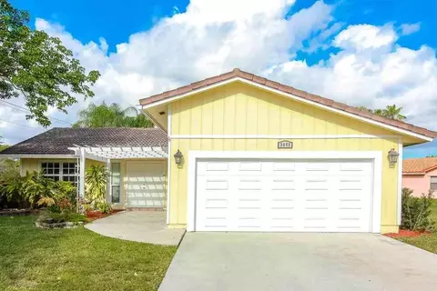 3900 NW 115th Ave, Coral Springs, FL 33065
