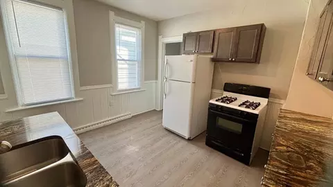 1207 E Kane Pl, Milwaukee, WI 53202