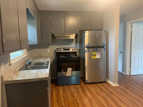 101 Greenbriar Rd, Greensboro, NC 27405