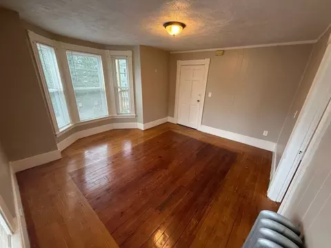 406 Belmont St, Manchester, NH 03103