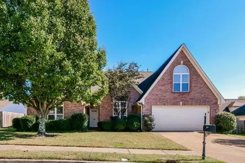 7274 Busher Dr, Olive Branch, MS 38654