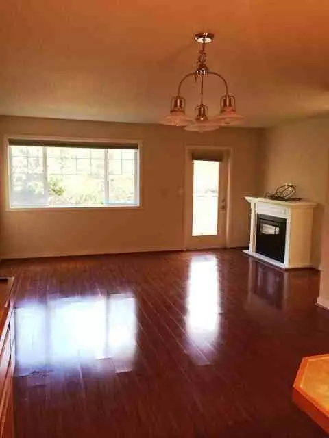 13421 97th Ave E #101, South Hill, WA 98373