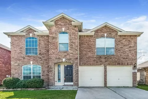 305 Windy Hill Ln, Fort Worth, TX 76108