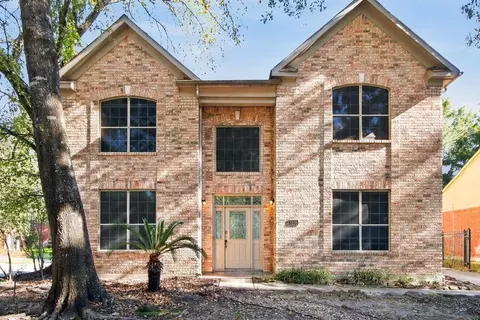 3203 Leafy Pine Ct, Houston, TX 77345