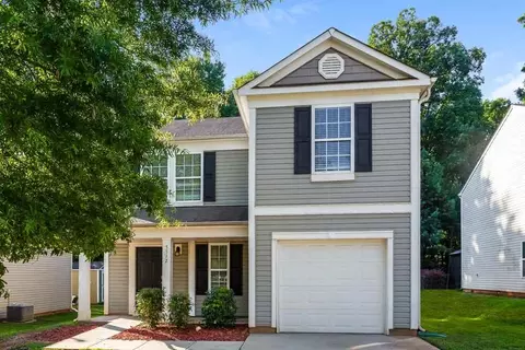 5512 Twin Brook Dr, Charlotte, NC 28269