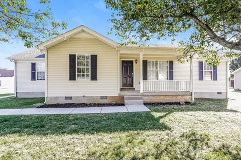 2826 Henderson Ln, Murfreesboro, TN 37130