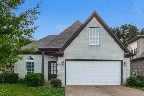 9007 Billy Pat Dr, Olive Branch, MS 38654