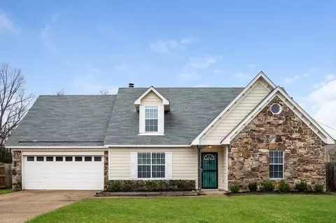 6867 Brady Hill Dr, Cordova, TN 38018