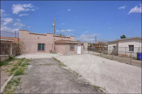 153 Dixon Pl #A, El Paso, TX 79907