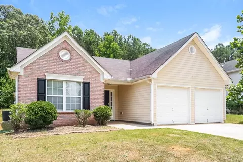 156 Goldleaf Dr, Hampton, GA 30228 photo 3