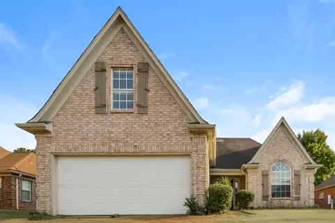 10279 Green Moss Dr S, Cordova, TN 38018