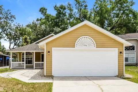 996 Maple Ct, Apopka, FL 32703