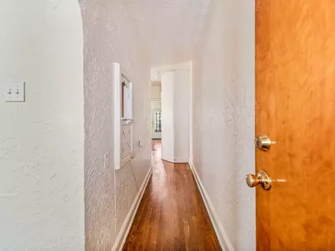 5556 Covode St #4, Pittsburgh, PA 15217