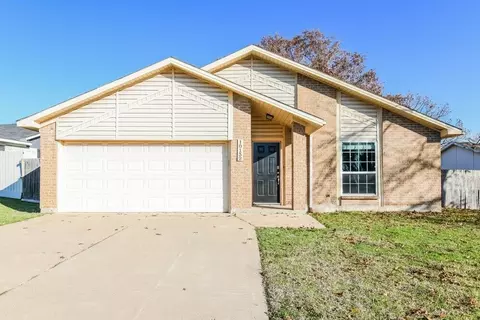 10132 Buffalo Grove Rd, Fort Worth, TX 76108