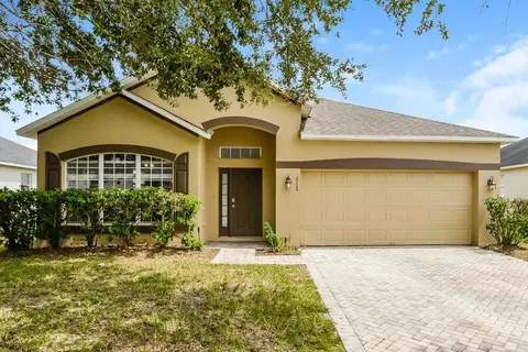 2725 Eagle Glen Cir, Kissimmee, FL 34746
