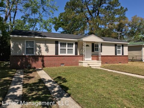 325 Manor Dr, Savannah, GA 31404