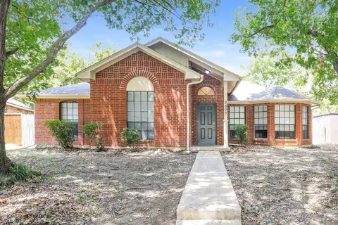 2605 Hartford Ln, Lancaster, TX 75134