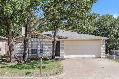 1125 Hidden Creek Dr, Mansfield, TX 76063