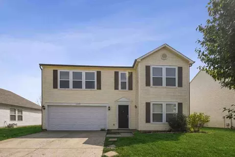 14289 Weeping Cherry Dr, Fishers, IN 46038