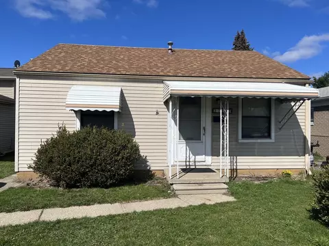 27107 Seyburn Ave, Warren, MI 48092