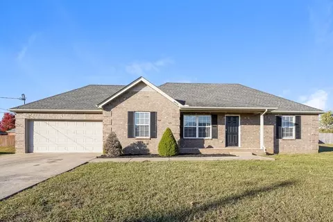 9016 Mutual Dr, Smyrna, TN 37167