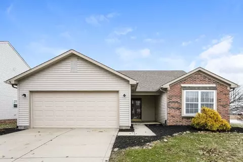 9796 Thomas Ln, Avon, IN 46123
