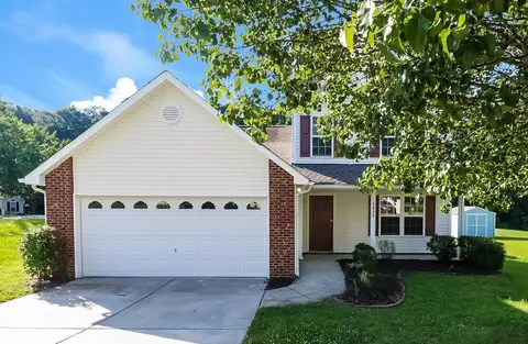 2822 Brittni Dayle Dr, Charlotte, NC 28214