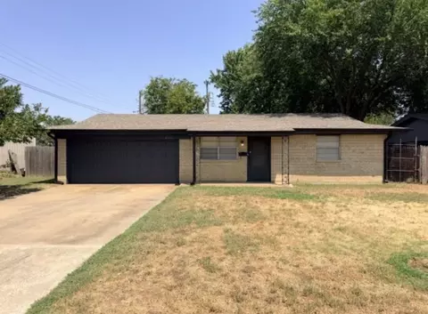 8313 NW 37th St, Bethany, OK 73008