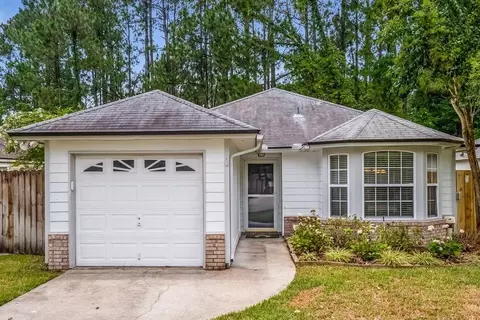 1826 Ashmore Green Dr, Jacksonville, FL 32246