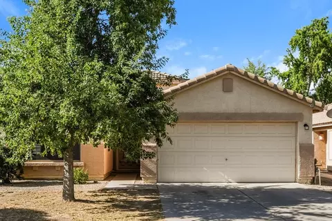 1427 E Vernoa St, San Tan Valley, AZ 85140
