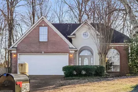 8421 Trinity Rd, Cordova, TN 38018