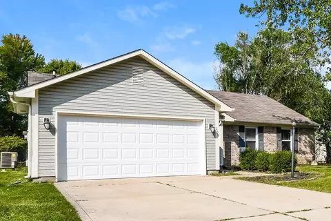 5508 Pine Hill Dr, Noblesville, IN 46062