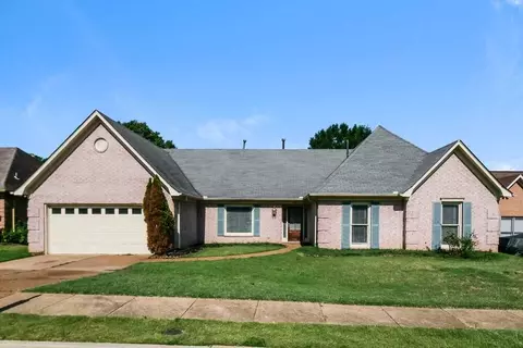 1011 Stable Run Dr, Cordova, TN 38018