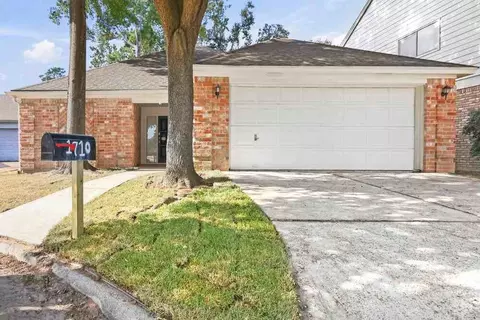 1710 Pine Gap Dr, Houston, TX 77090