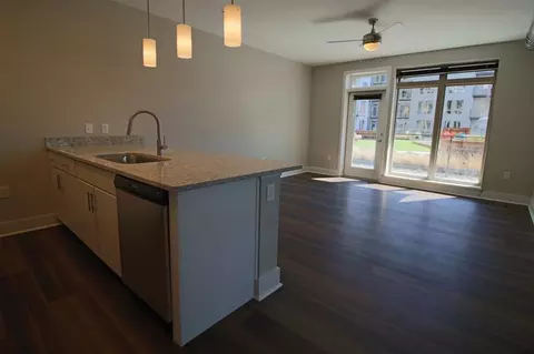 2525 E Main St, Richmond, VA 23223