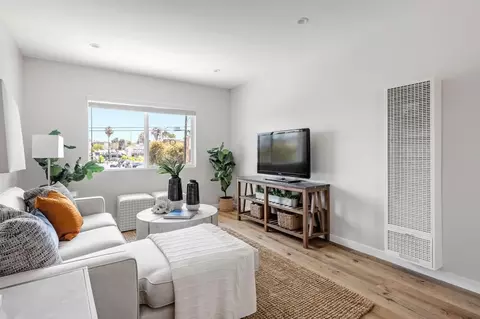 2119 Mathews Ave, Redondo Beach, CA 90278