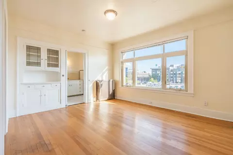 1630 Boylston Ave, Seattle, WA 98122 photo 2
