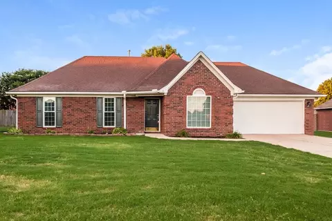 7746 Annesdale Dr, Southaven, MS 38671