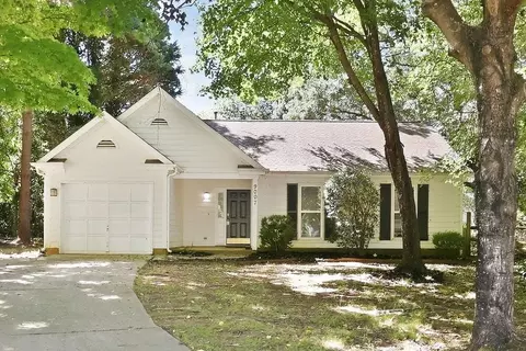 9007 Oren Thompson Rd, Charlotte, NC 28213