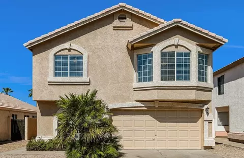 1042 N Blackbird Dr, Gilbert, AZ 85234
