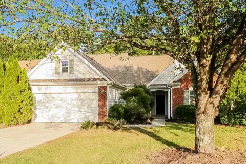 15541 Dehavilland Dr, Charlotte, NC 28278