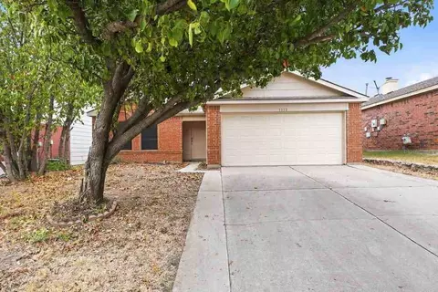 3312 Bent Creek Dr, Denton, TX 76210