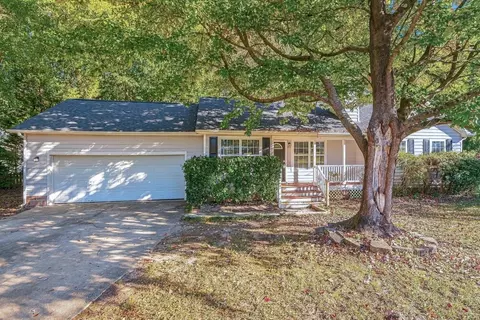 901 Perry Howard Rd, Fuquay Varina, NC 27526